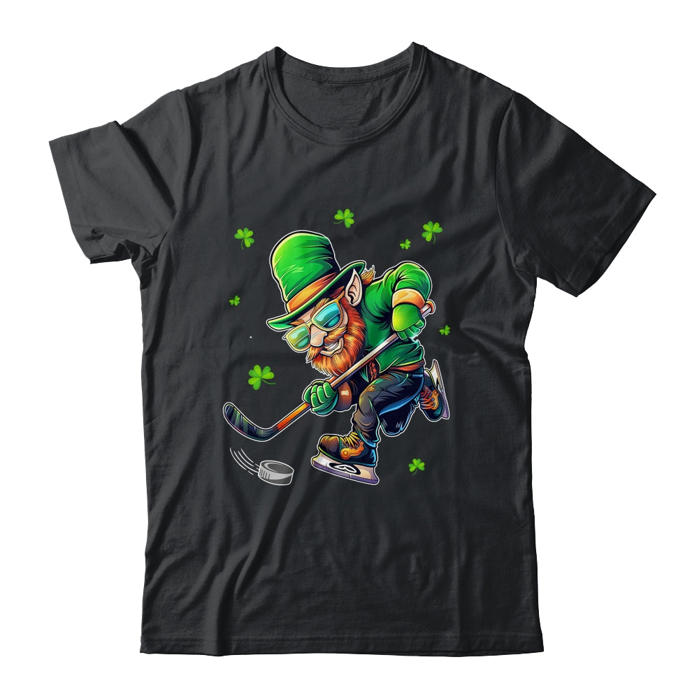 Leprechaun Playing Hockey St Patricks Day Sport Mens Boys Shirt & Hoodie | teecentury