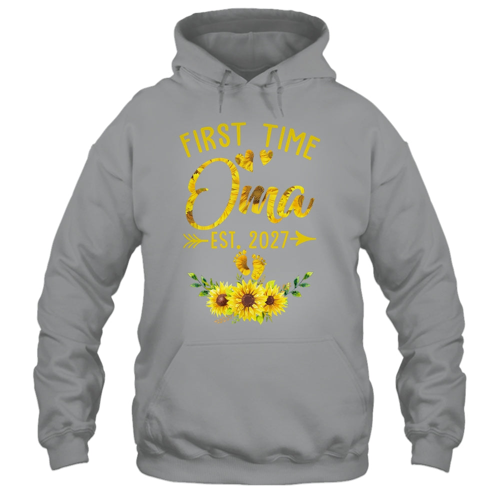 First Time Oma Est 2027 Sunflower Promoted To Oma Shirt & Tank Top | teecentury