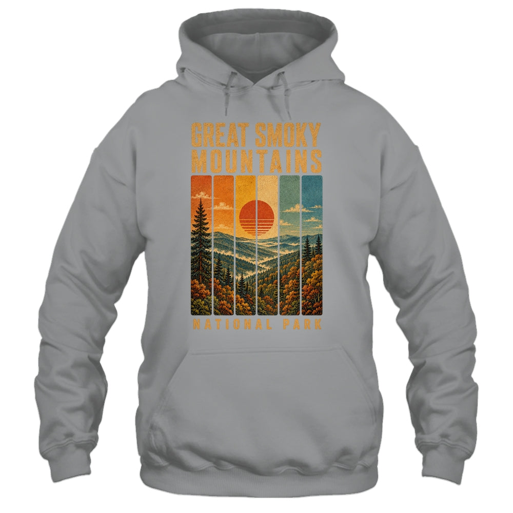 Great Smoky Mountains National Park Tennessee Usa Outdoor Vintage Hiking Shirt & Tank Top | teecentury