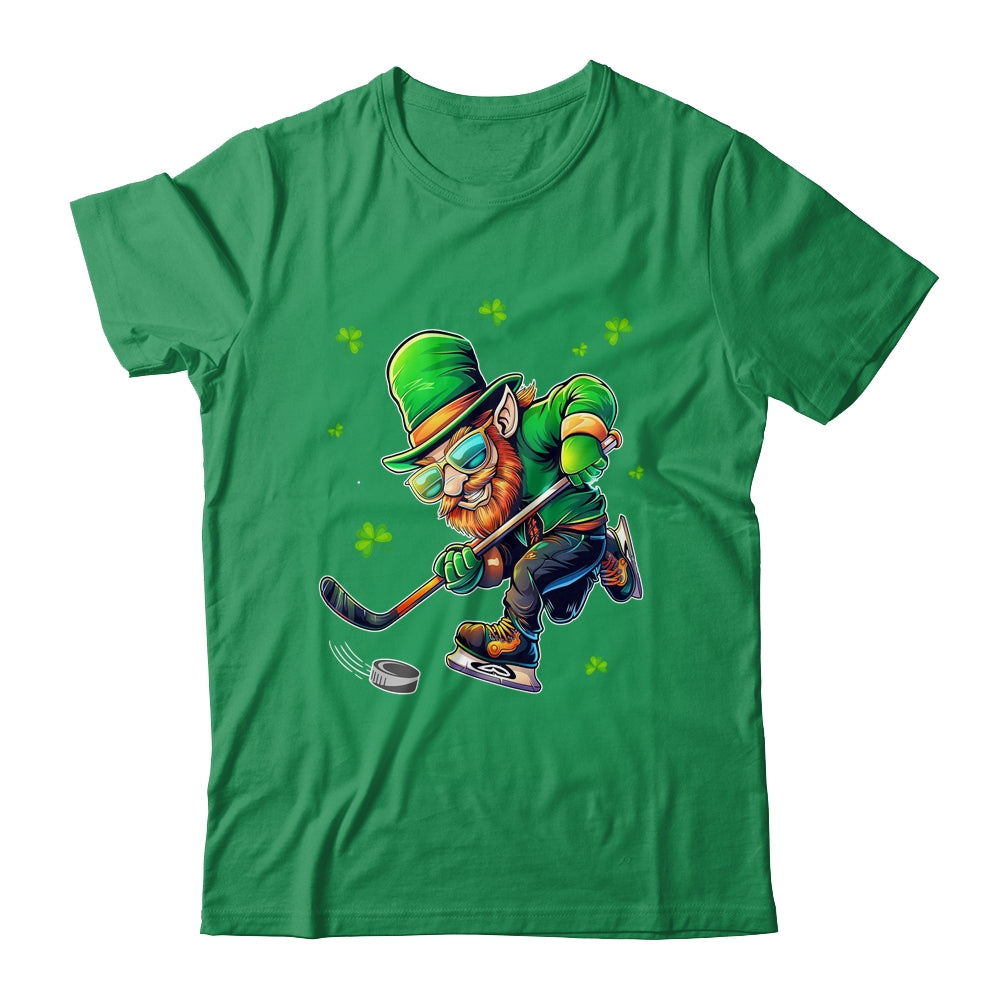 Leprechaun Playing Hockey St Patricks Day Sport Mens Boys Shirt & Hoodie | teecentury