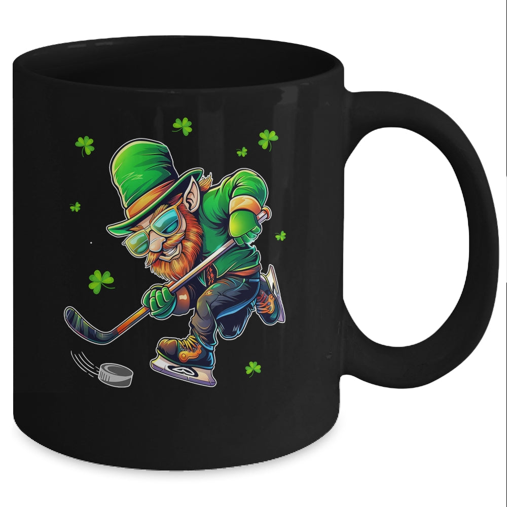 Leprechaun Playing Hockey St Patricks Day Sport Mens Boys Mug | teecentury