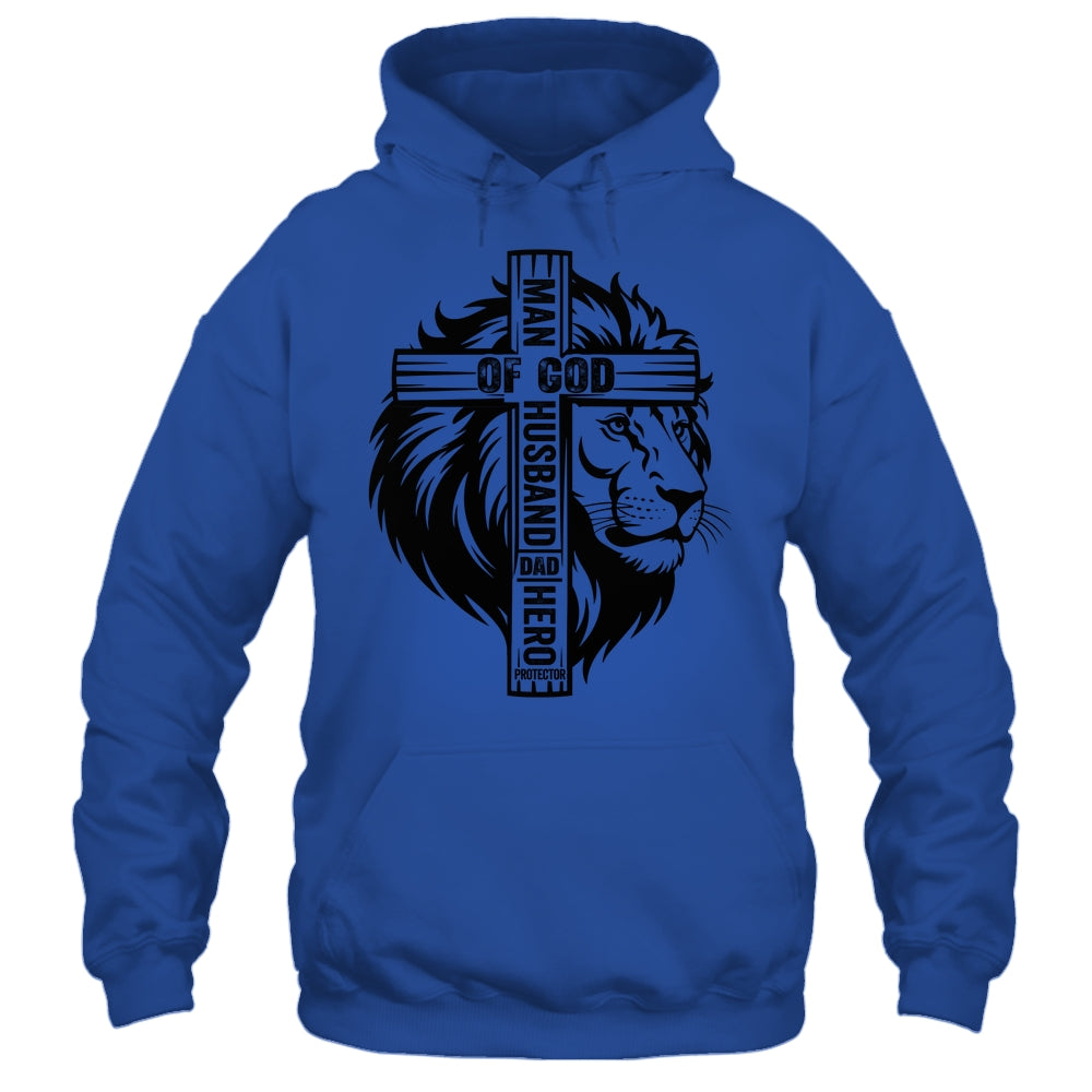 Man Of God Christian Dad For Husband Lion Men Father's Day Shirt & Hoodie | teecentury