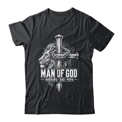 Man Of God Husband Dad Papa Lion Christian Father'S Day Men Shirt & Hoodie | teecentury