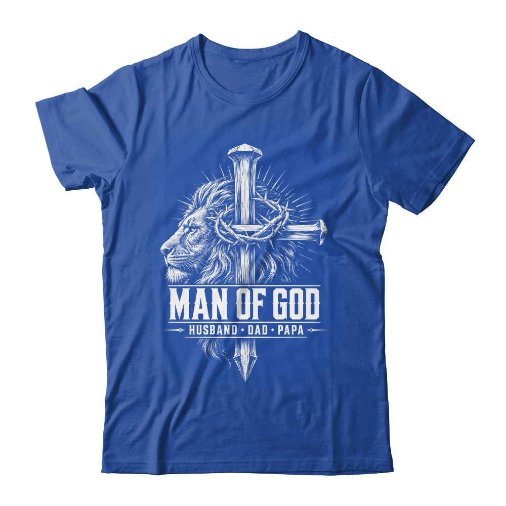 Man Of God Husband Dad Papa Lion Christian Father'S Day Men Shirt & Hoodie | teecentury