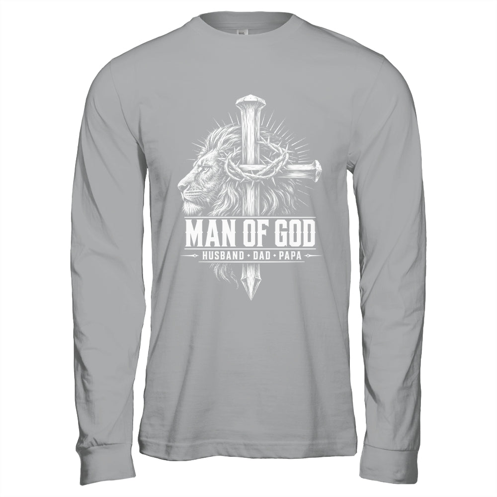 Man Of God Husband Dad Papa Lion Christian Father'S Day Men Shirt & Hoodie | teecentury