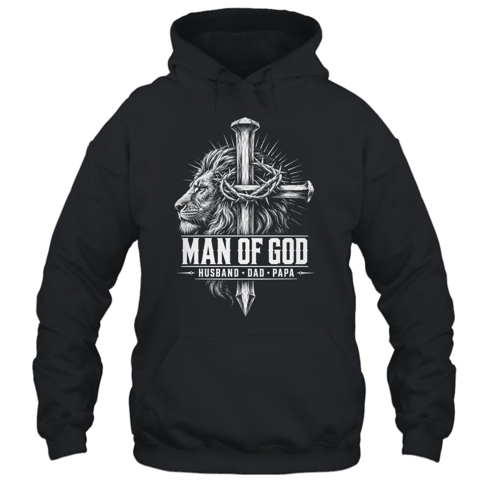 Man Of God Husband Dad Papa Lion Christian Father'S Day Men Shirt & Hoodie | teecentury