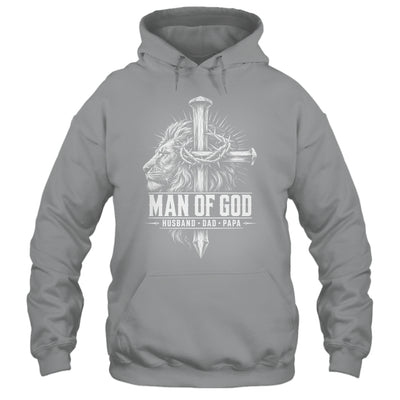 Man Of God Husband Dad Papa Lion Christian Father'S Day Men Shirt & Hoodie | teecentury
