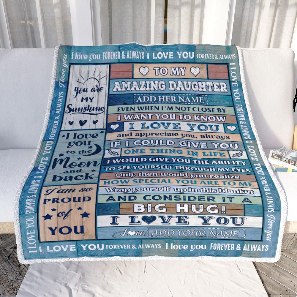 Personalized To My Amazing Daughter Gifts From Mom Dad Mother Blanket Wood Great Words Birthday Gifts For Daughter Christmas Customized Fleece Throw Blanket | teecentury