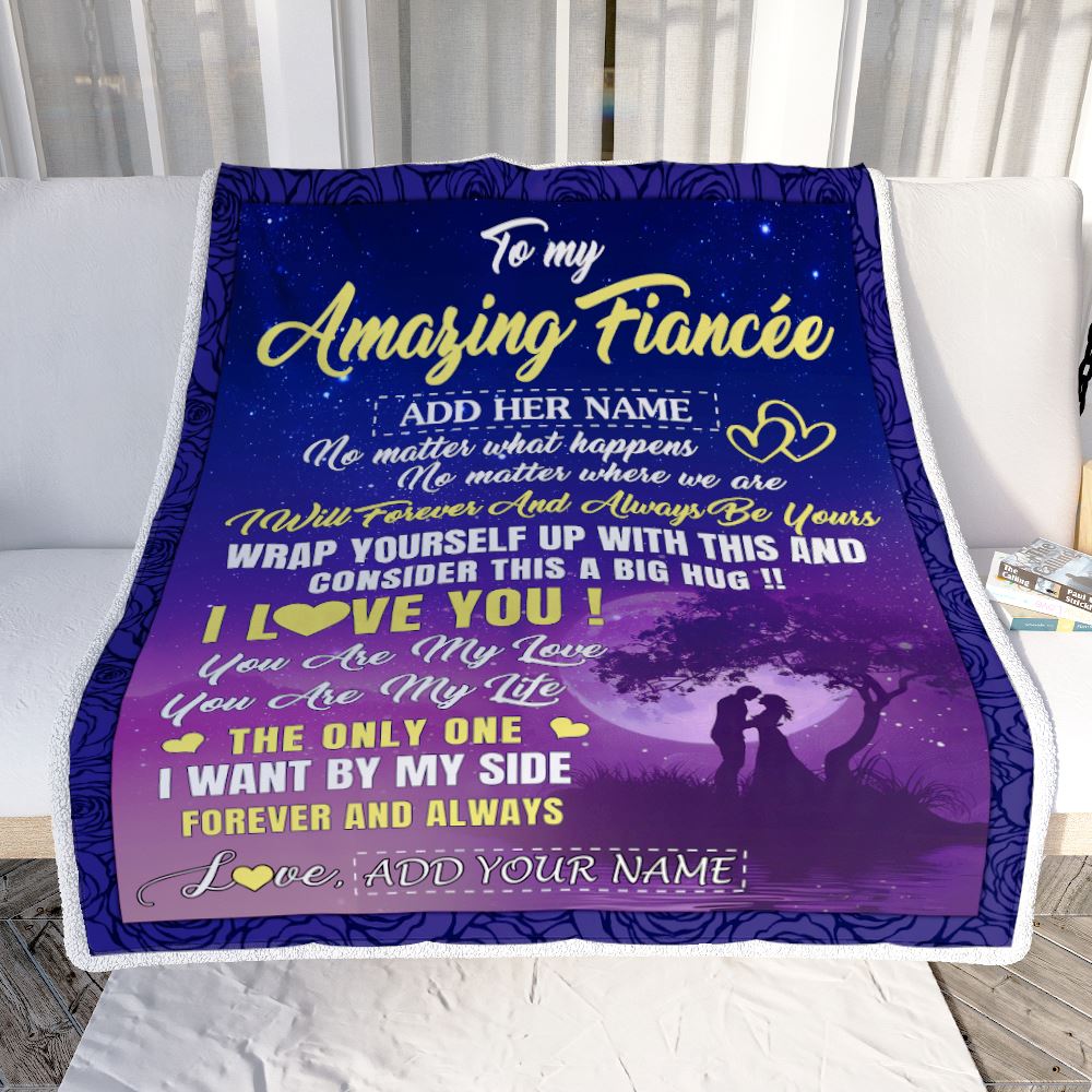 Personalized To My Amazing Fiancée Blanket Big Hug For Future Husband Birthday Gifts Anniversary Romantic Gift Valentines Day For Her Christmas Fleece Blanket | teecentury