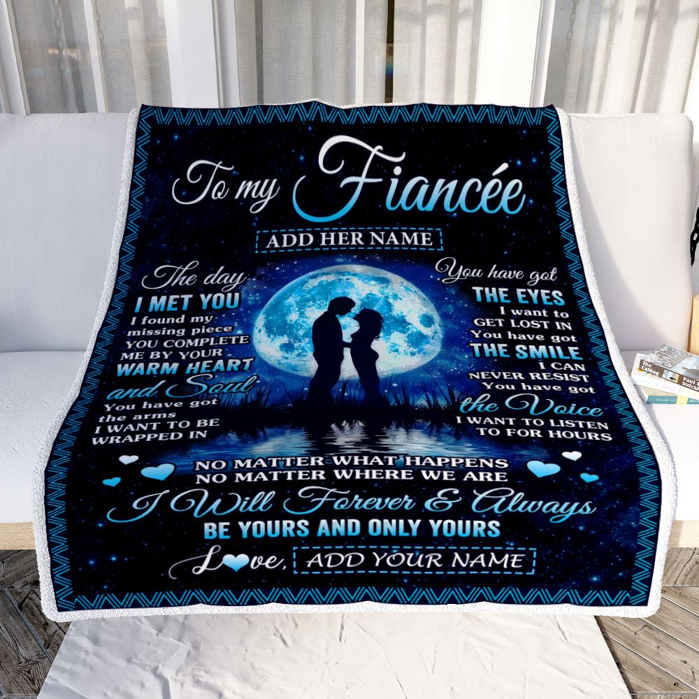Personalized To My Fiancée Blanket Wood The Day I Met You Future Wife Birthday Gifts Romantic Valentines Day For Her Christmas Customized Fleece Blanket | teecentury