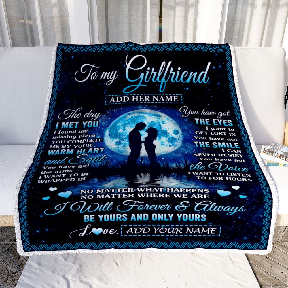 Personalized To My Girlfriend Blanket Wood The Day I Met You Girlfriend Birthday Gifts Romantic Valentines Day For Her Christmas Customized Fleece Blanket | teecentury