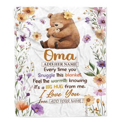 Personalized To My Oma Gifts From Granddaughter Grandson Blanket Bear Big Hug Birthday Present Gift Idea For Oma Mothers Day Christmas Custom Fleece Blanket Shirt & Hoodie | teecentury
