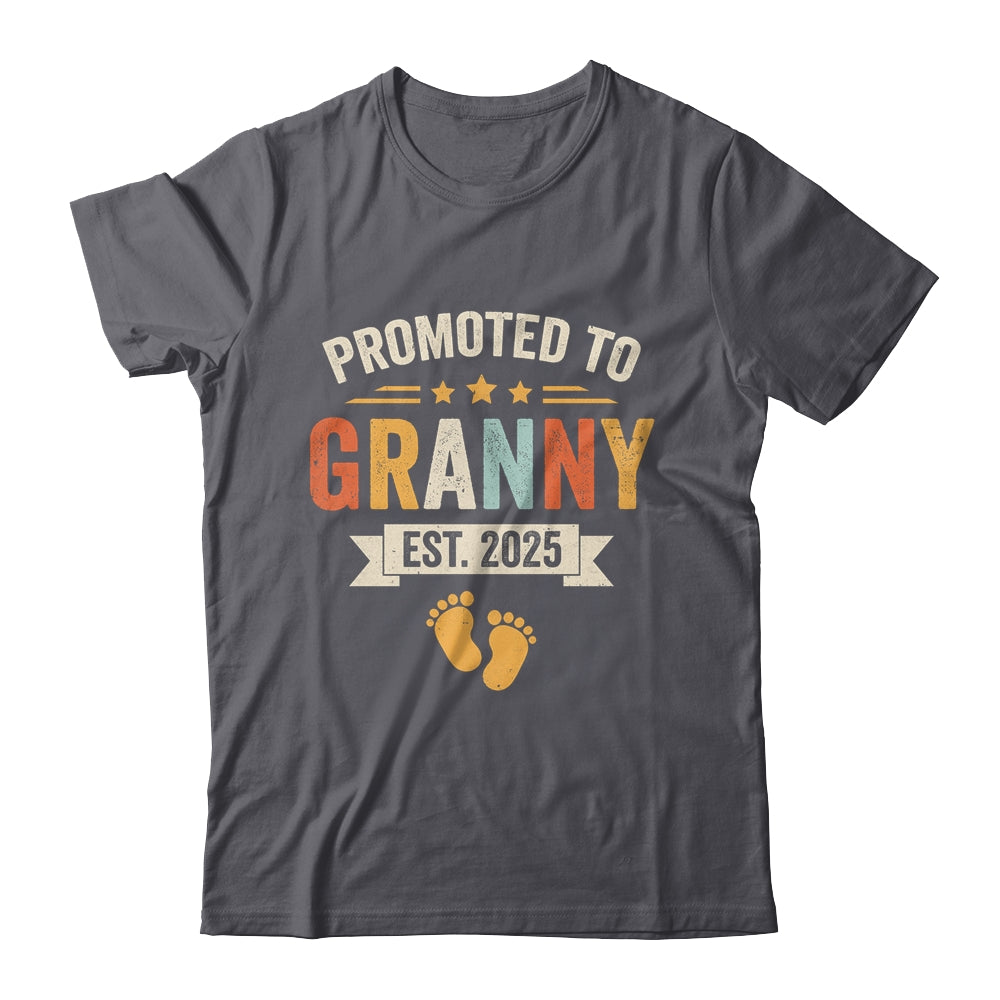 Promoted To Granny 2025 Retro Soon To Be Granny Est 2025 Shirt & Hoodie | teecentury