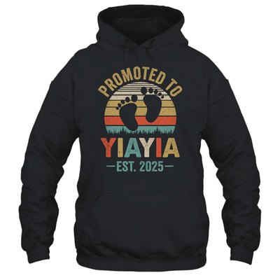 Promoted To Yiayia Est 2025 Mothers Day Vintage Shirt & Tank Top | teecentury
