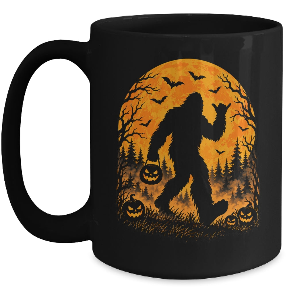 Spooky Halloween Bigfoot Pumpkin Funny Sasquatch Halloween Mug | teecentury