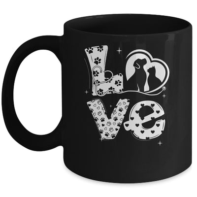Vet Tech Love Animals Veterinarian Tech Distressed Mug | teecentury