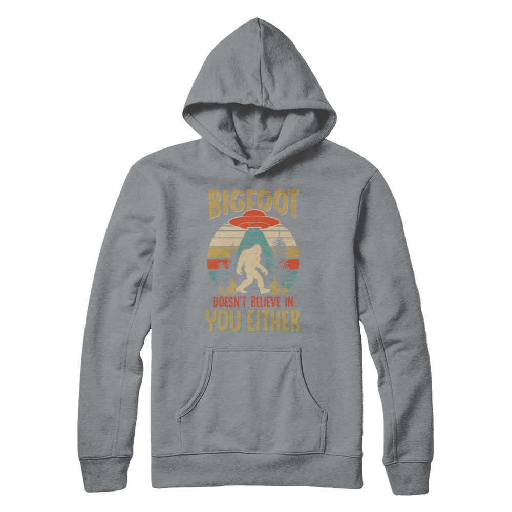 Retro Bigfoot Doesn't Believe In You Either UFO T-Shirt & Hoodie | Teecentury.com