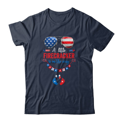 4th Of July Pregnancy Announcement Couples Baby Reveal T-Shirt & Hoodie | Teecentury.com