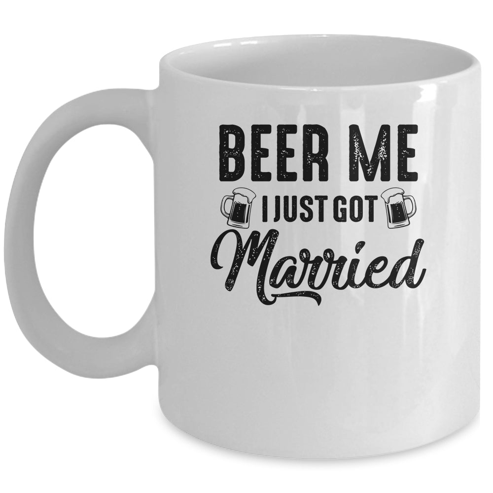 Beer Me I Just Got Married Funny Marriage Vintage Distressed Mug | teecentury