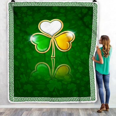Irish Color Lucky Shamrock Happy St. Patrick's Day Fleece Blanket Blanket | Teecentury.com