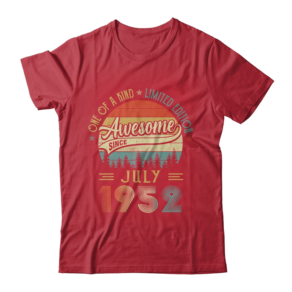 July 1952 Vintage 70 Years Old Retro 70th Birthday T-Shirt & Hoodie | Teecentury.com