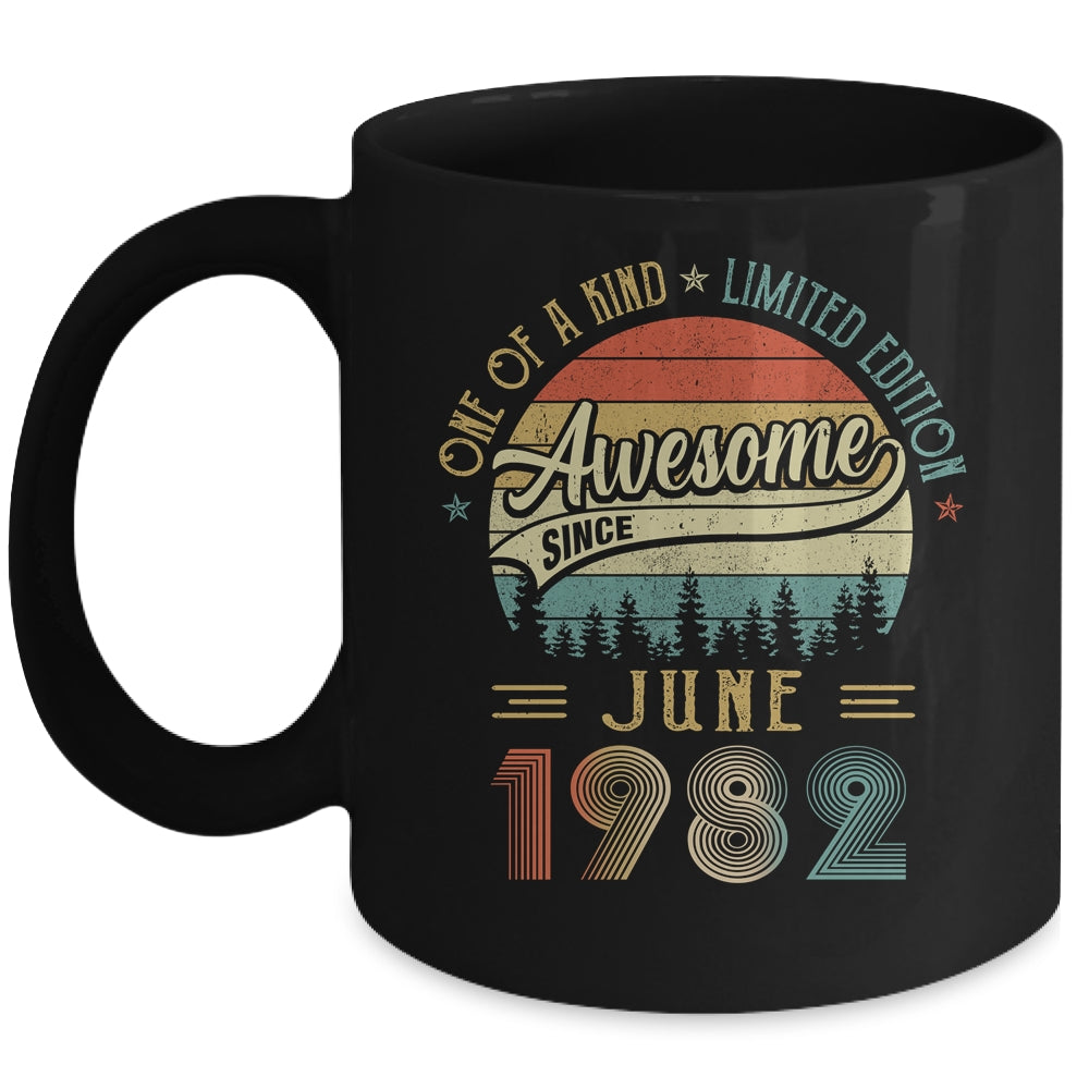 June 1982 Vintage 40 Years Old Retro 40th Birthday Mug Coffee Mug | Teecentury.com