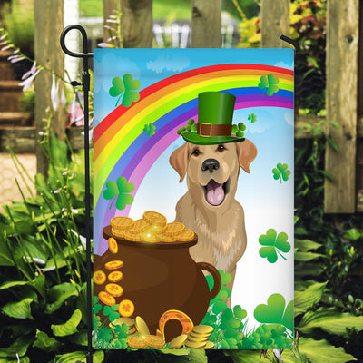 Labrador St Patrick s Day Dog Flag Funny Peeking Dog Wear Green
