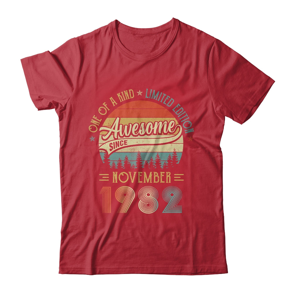 November 1982 Vintage 40 Years Old Retro 40th Birthday T-Shirt & Hoodie | Teecentury.com