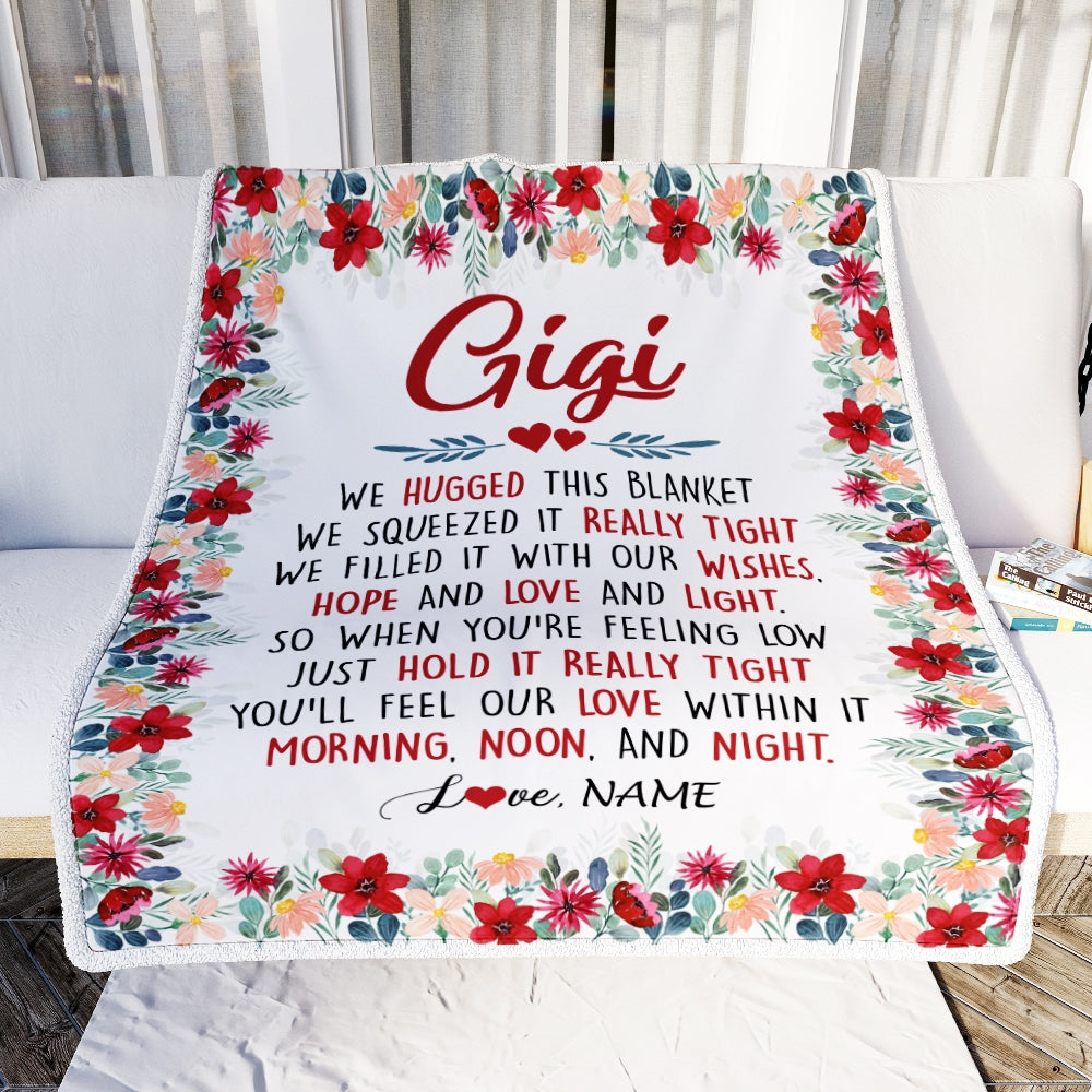 Personalized Gigi Blanket From Grandkids Grandson Granddaughter We Hugged This Blanket Gigi Birthday Mothers Day Christmas Customized Fleece Throw Blanket Blanket | Teecentury.com