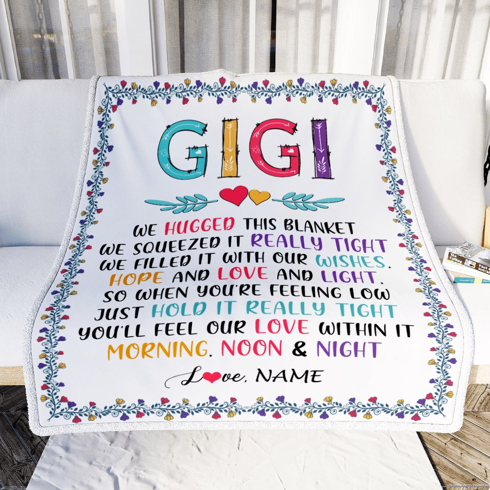 Personalized Gigi Blanket From Grandkids We Hugged This Blanket Gigi Birthday Mothers Day Christmas Customized Gifts Fleece Blanket Blanket | Teecentury.com