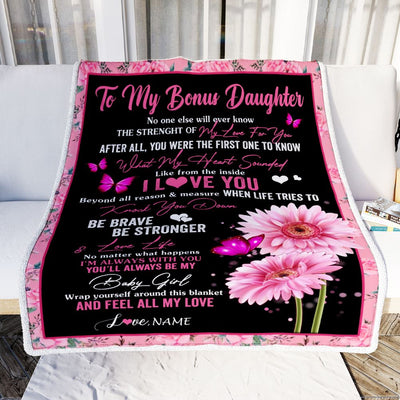 Personalized To My Bonus Daughter Blanket From Stepmom I Love You Pink Daisy Butterfly Stepdaughter Birthday Graduation Christmas Customized Fleece Blanket | teecentury