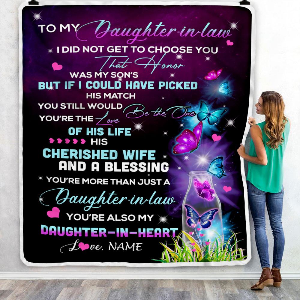 Personalized To My Daughter In Law Blanket From Mother In Law Butterfly Christmas Birthday Pregnant Wedding Day Anniversary Christmas Customized Fleece Blanket | teecentury