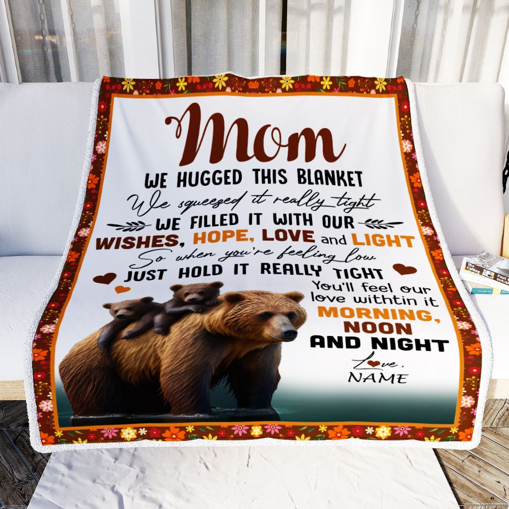 Personalized Mama Bear Blanket with Cubs Names - 3 Size Options/Up to 6  Children - Gifts for Mom, Custom Mom Blanket