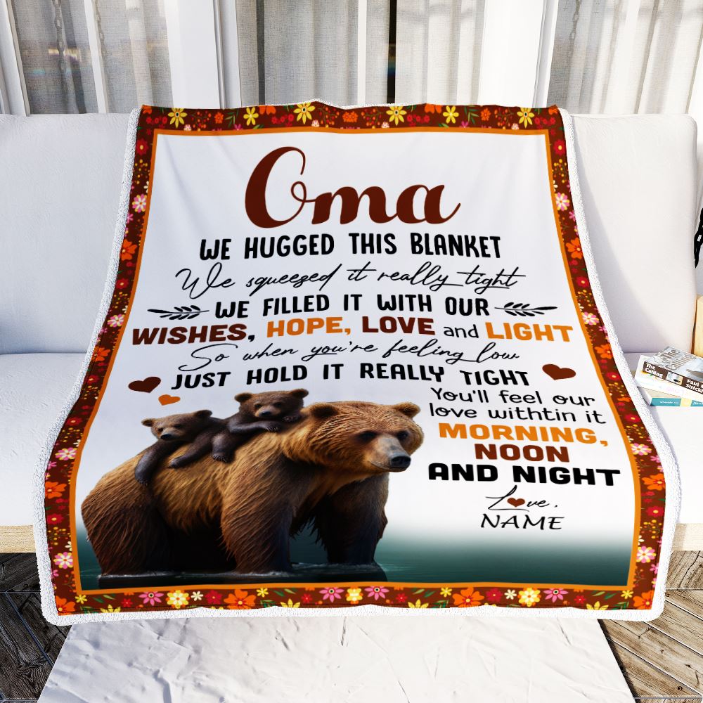 Personalized To My Oma Blanket From Granddaughter Grandson Bear I Love You Oma Birthday Mothers Day Christmas Customized Fleece Throw Blanket | teecentury