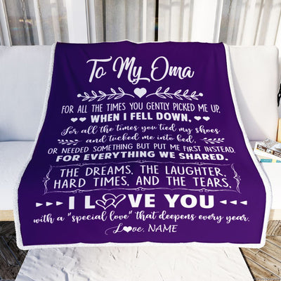 Personalized To My Oma Blanket From Grandkids I Love You With A Special Love Oma Birthday Mothers Day Christmas Customized Fleece Throw Blanket | teecentury