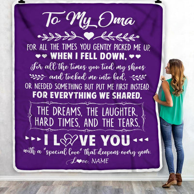 Personalized To My Oma Blanket From Grandkids I Love You With A Special Love Oma Birthday Mothers Day Christmas Customized Fleece Throw Blanket | teecentury